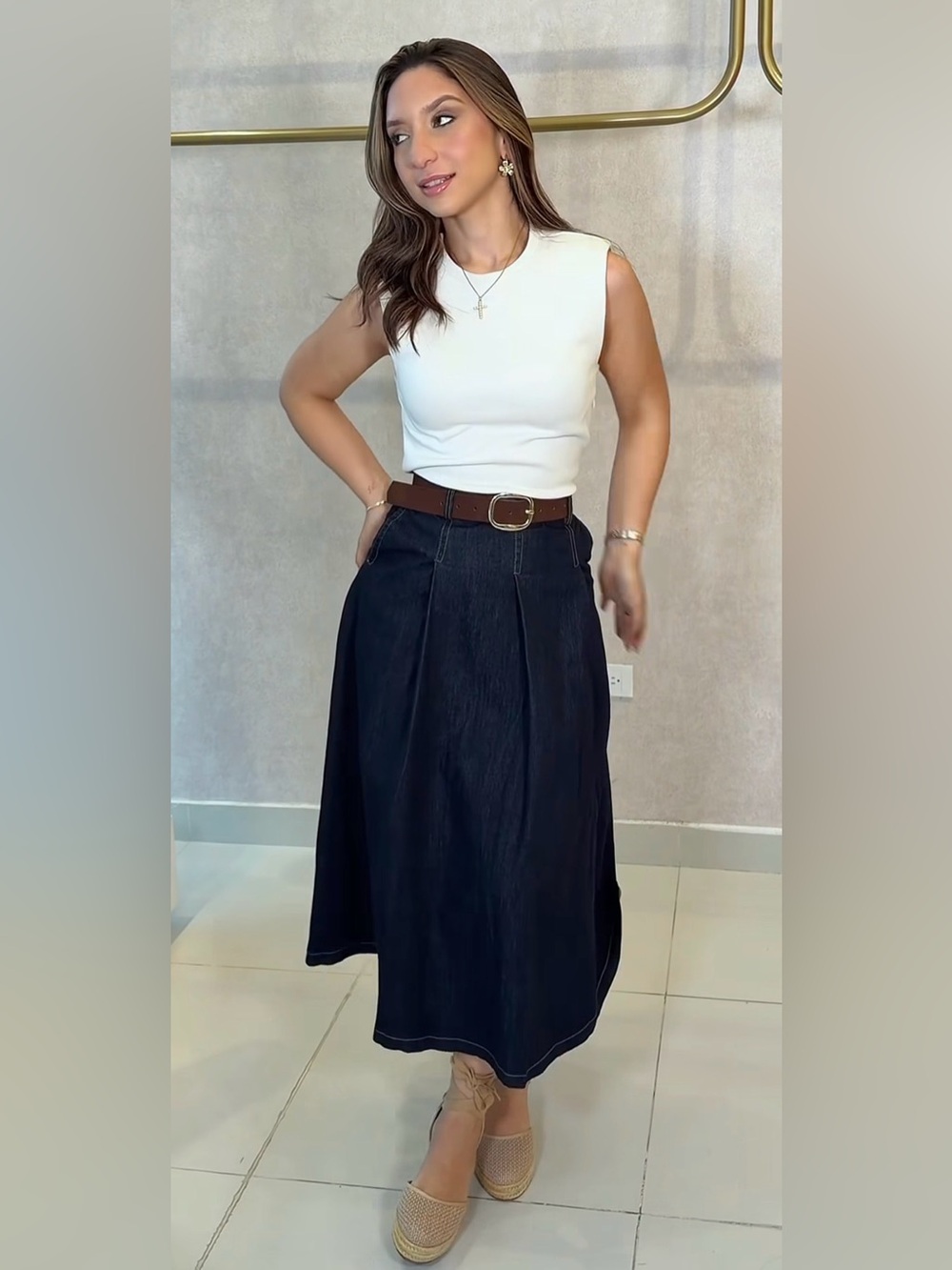 Classic A-Line Midi Skirt in Dark Denim - Picture 3 of 8